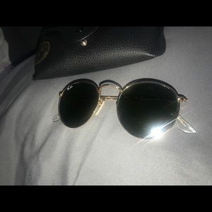 Round flat gold frame Ray-Ban sunglasses